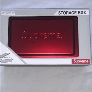 Supreme sealed new storage box
